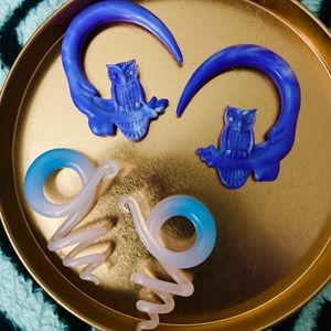 ✌️🌈✨ 0 G Earrings (2 pair) Glass Spiral/Acrylic